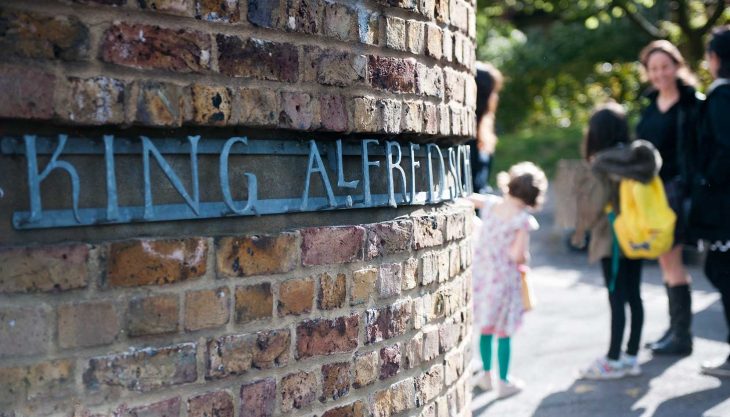 King Alfred School Entrance - Wallpaper