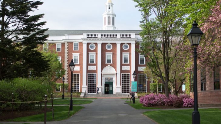 What Are Successful Harvard Business School Essays About? – Beacon